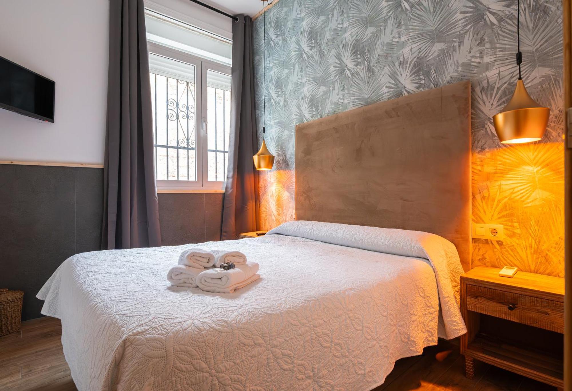 Budget Double Room with Private Bathroom- 1 Double Bed,1742726614:JPEG